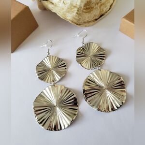💥4/$10  Lightweight double medallion design dangle earrings, hypoallergenic